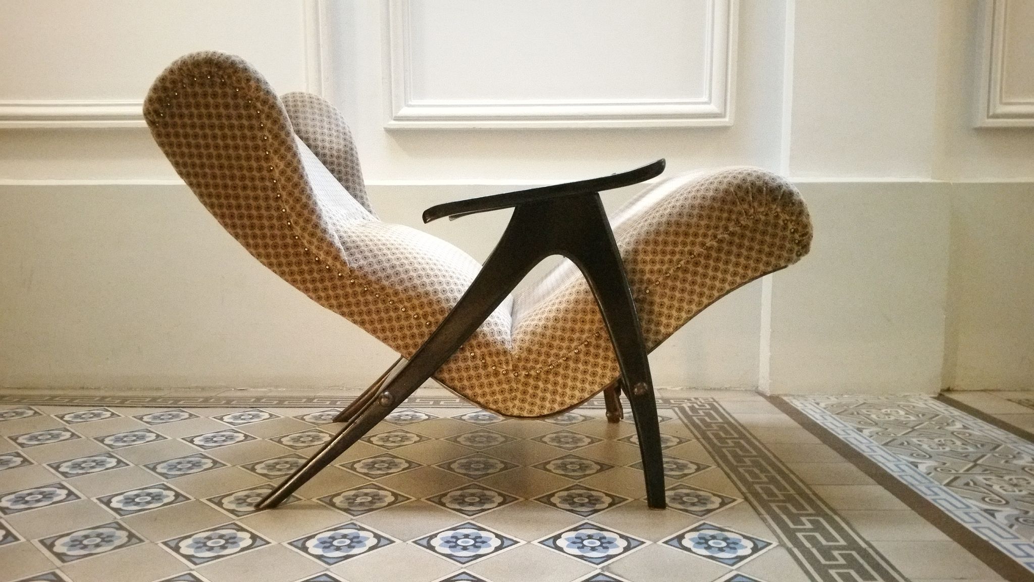 Fauteuil Wing chair à système de relaxation année 50/60