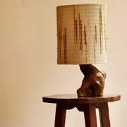 Grande lampe des années 60 en bois d’olivier