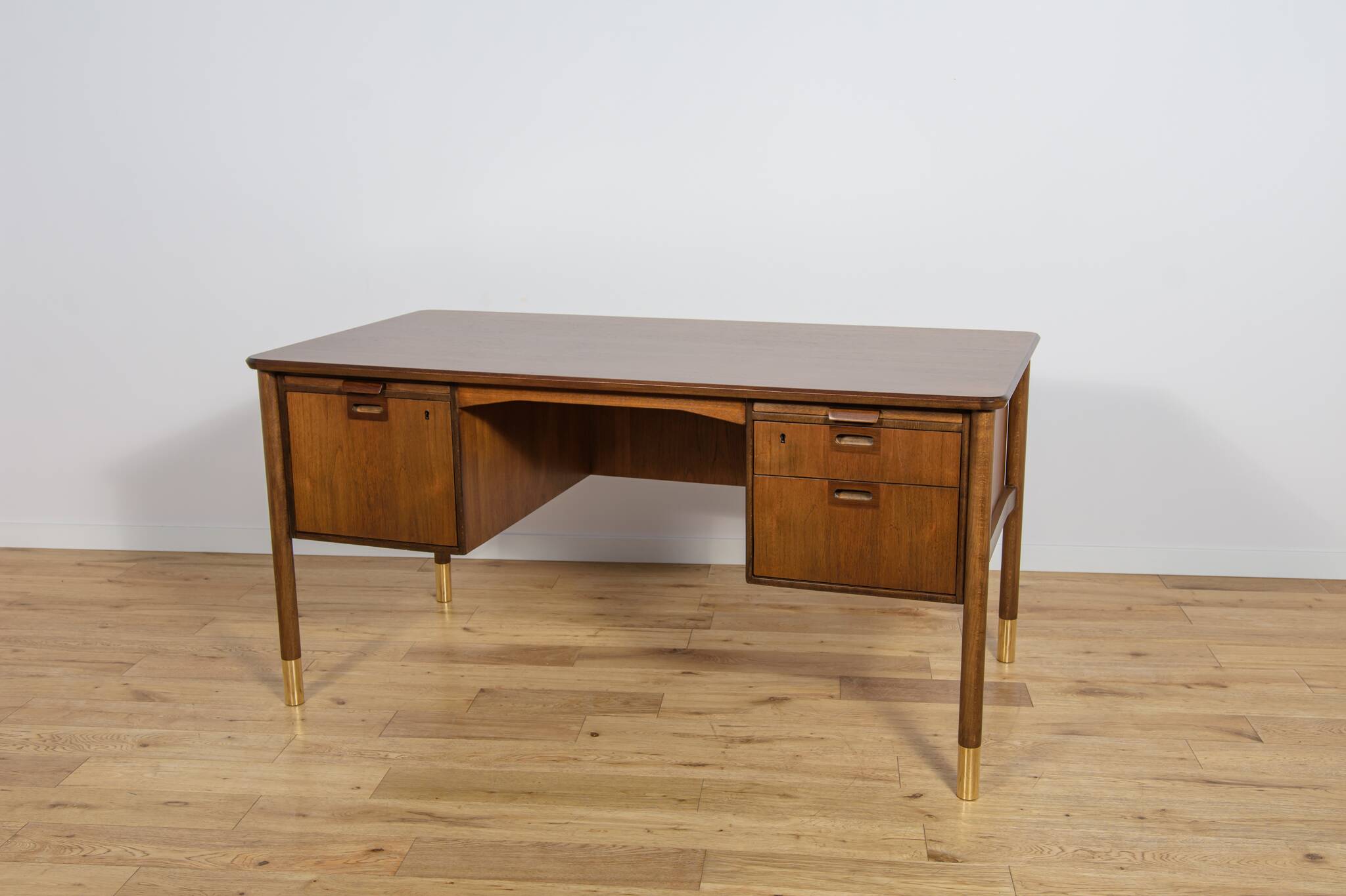 Mid-century teak desk by Sten Blomberg for Seffle Möbelfabrik, Sweden, 1960s