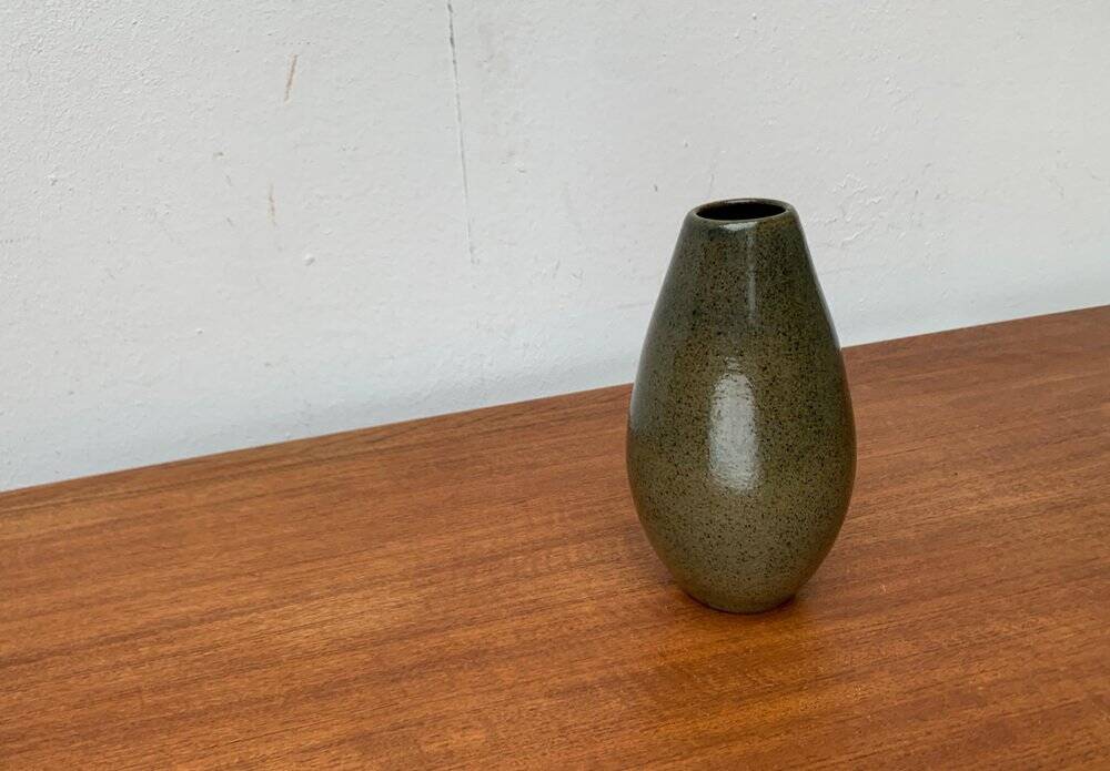 East German pottery vase from the mid-century GDR by VEB Coswig Keramik, 1960s.
