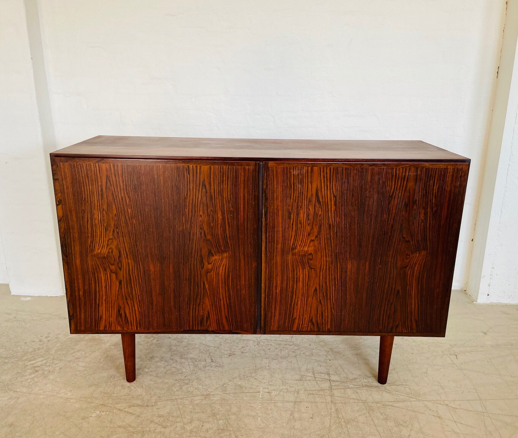 Vintage retro Danish mid-century rosewood sideboard by Gunni Omann, 1960s