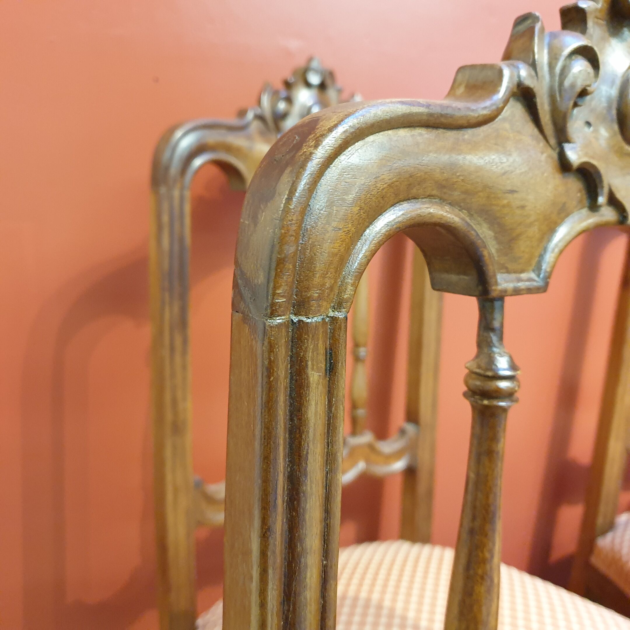 Set of 6 Victorial Walnut Dining Chairs