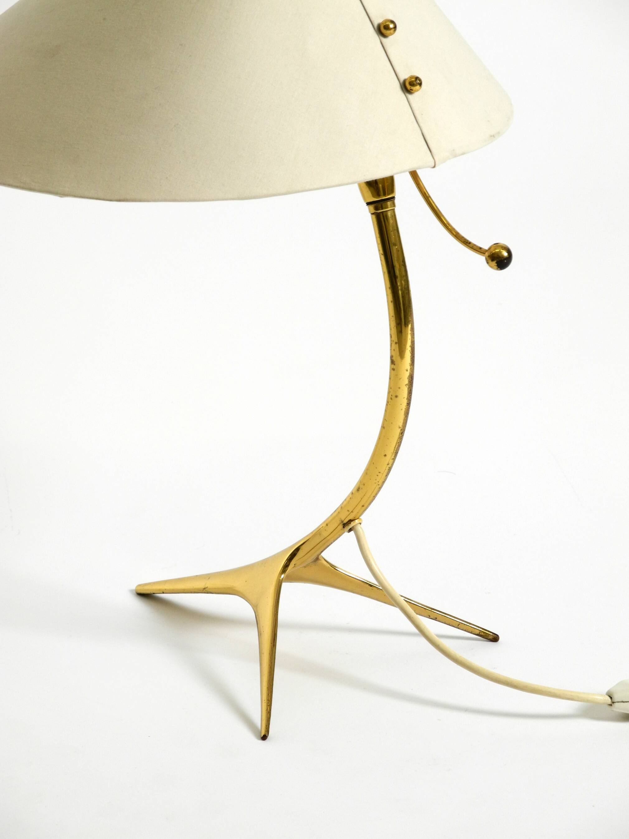 Large mid-century modern brass crow's foot table lamp by Kalmar Austria