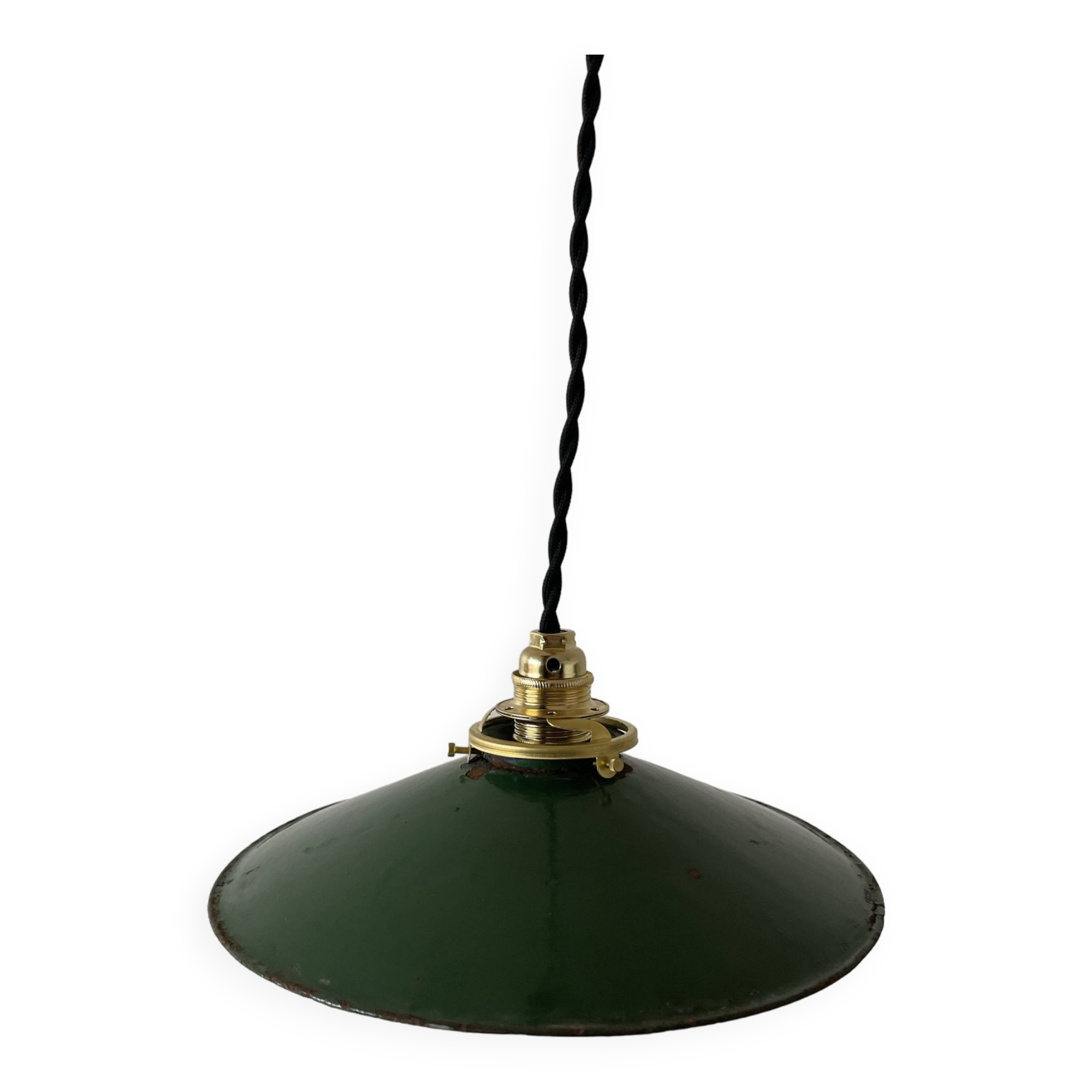 Industrial enameled sheet metal pendant light