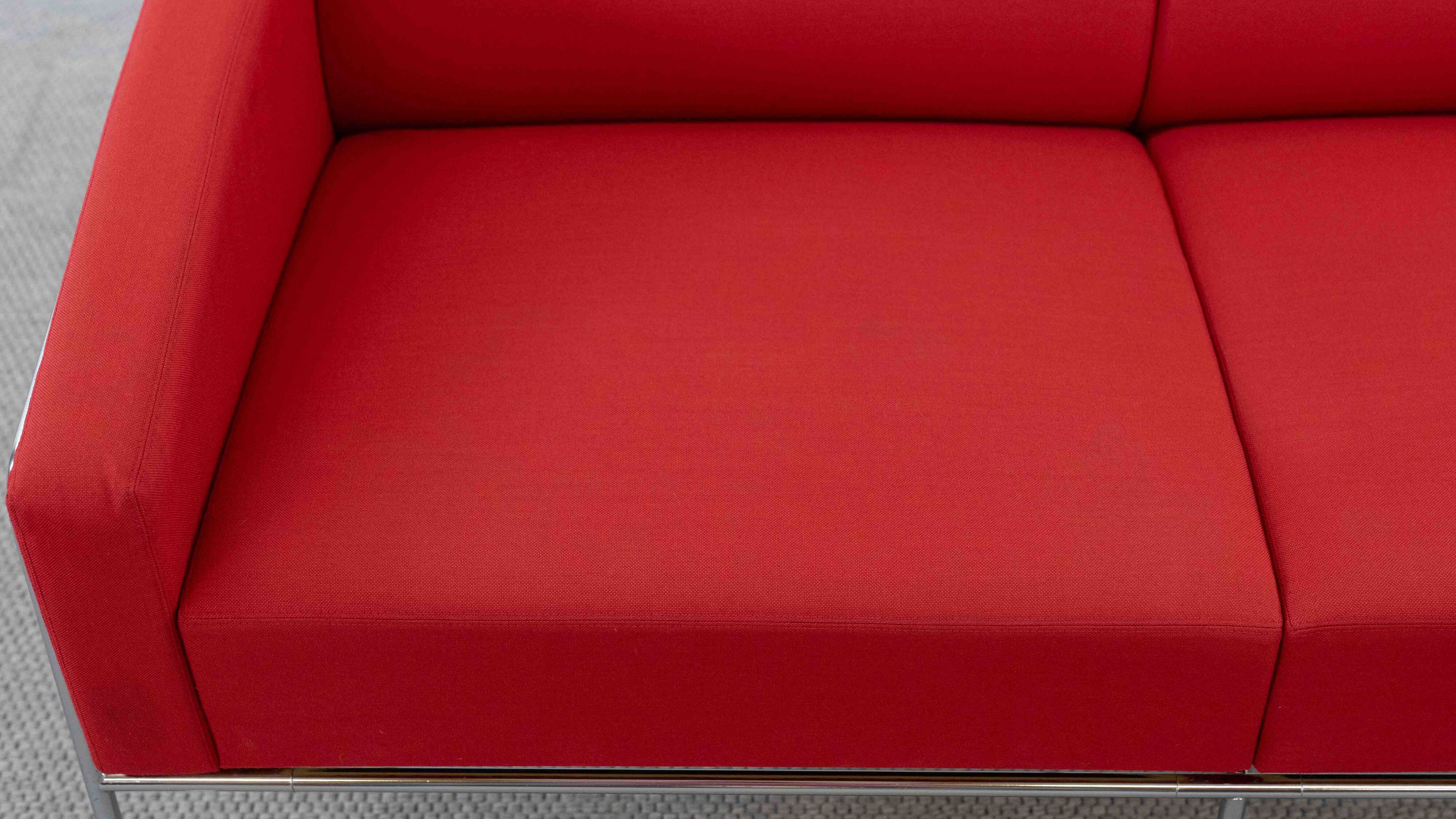 Airport Sofa Modell 3300 by Arne Jacobsen for Fritz Hansen