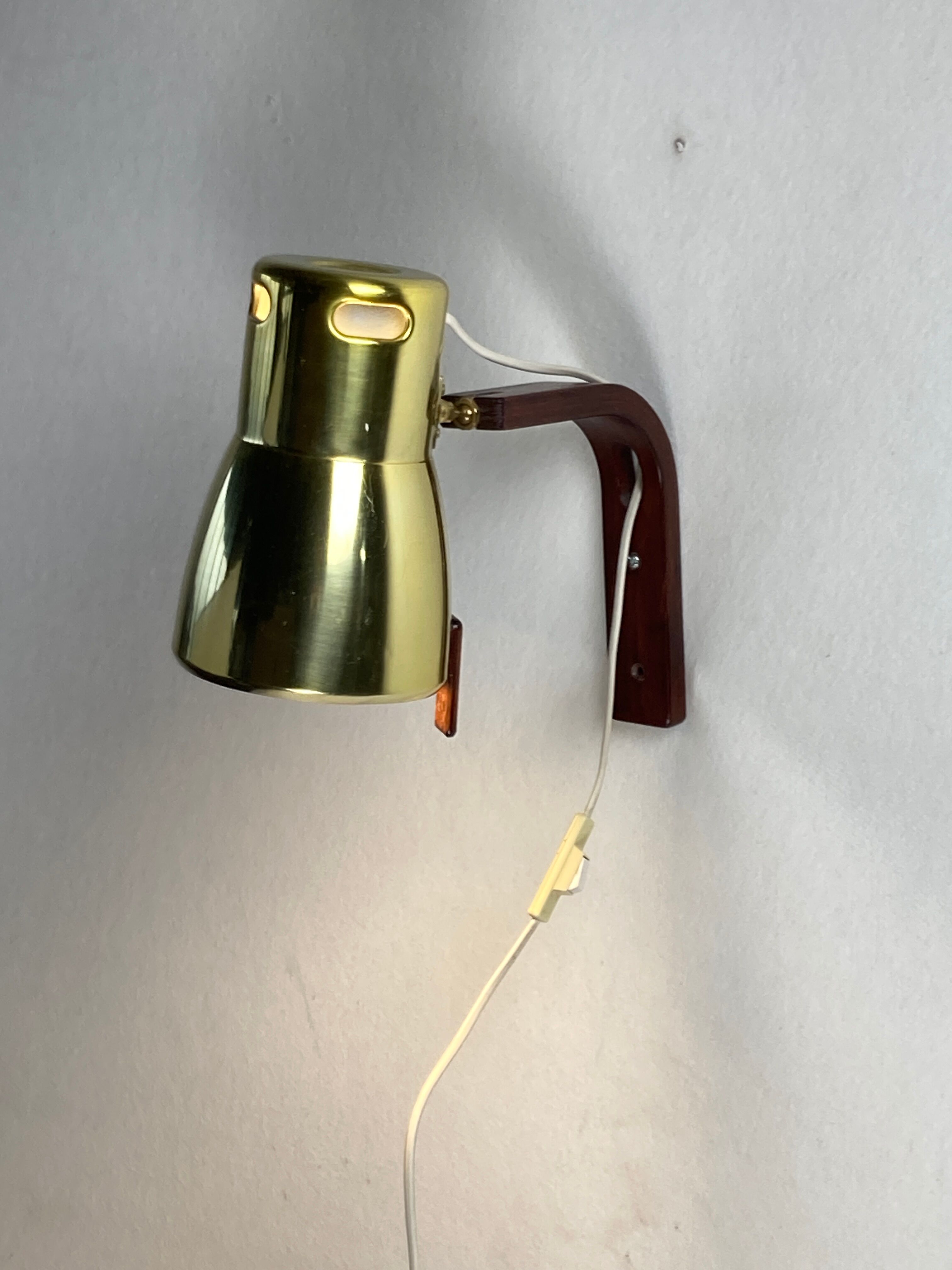 Teak brass wall sconce by hans agne jakobsson, sweden 1960s model v488