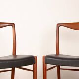 2 chaises Danoises en Teck et Skaï par Lyngfeldt Larsen 1960.