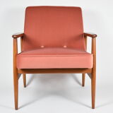 Pink velvet armchair, designer M. Zielinski, 1960s, Poland