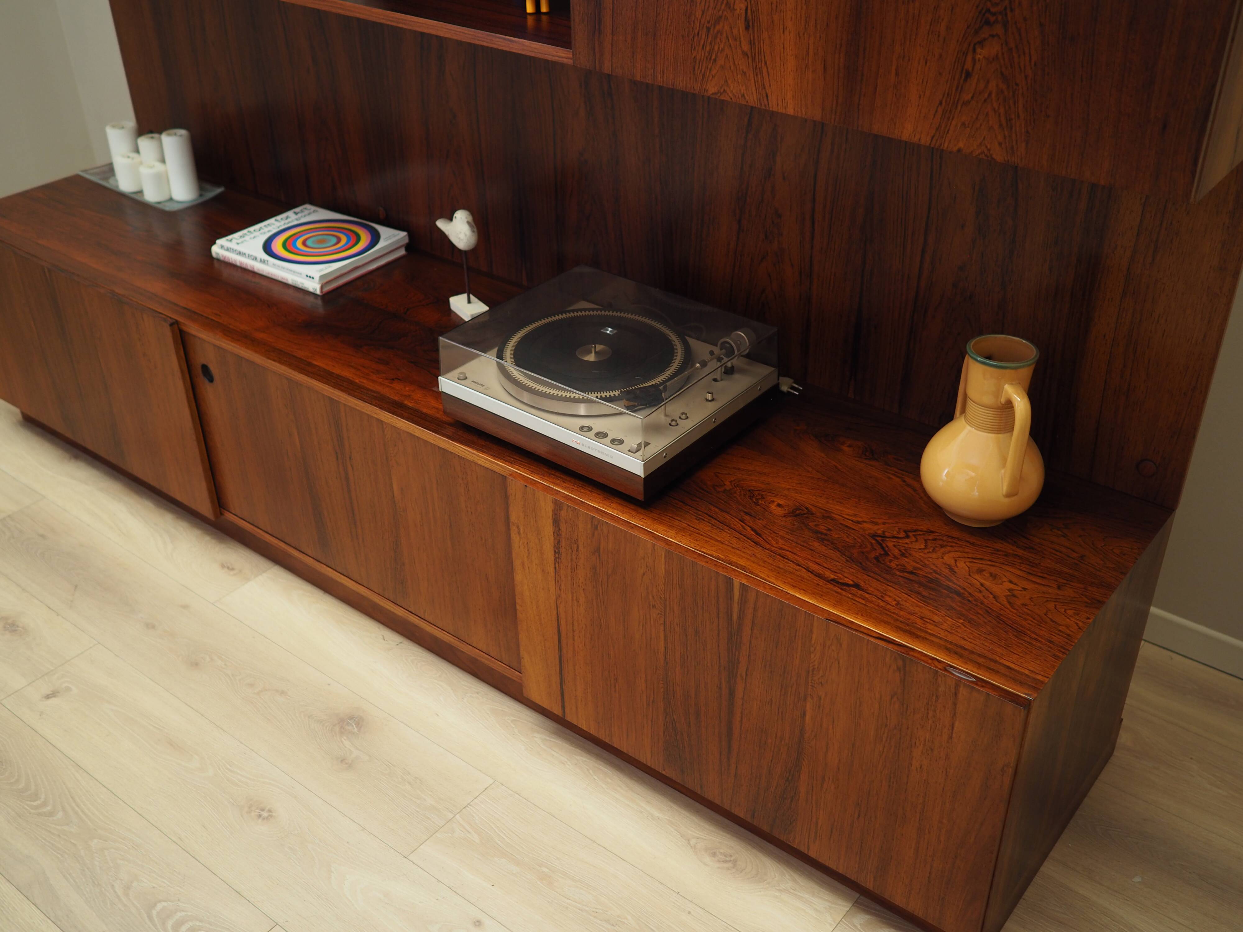 Bibliothèque en palissandre, design danois, années 1960, designer : Ib Kofod-Larsen, fabricant : Faarup Møbelfabrik