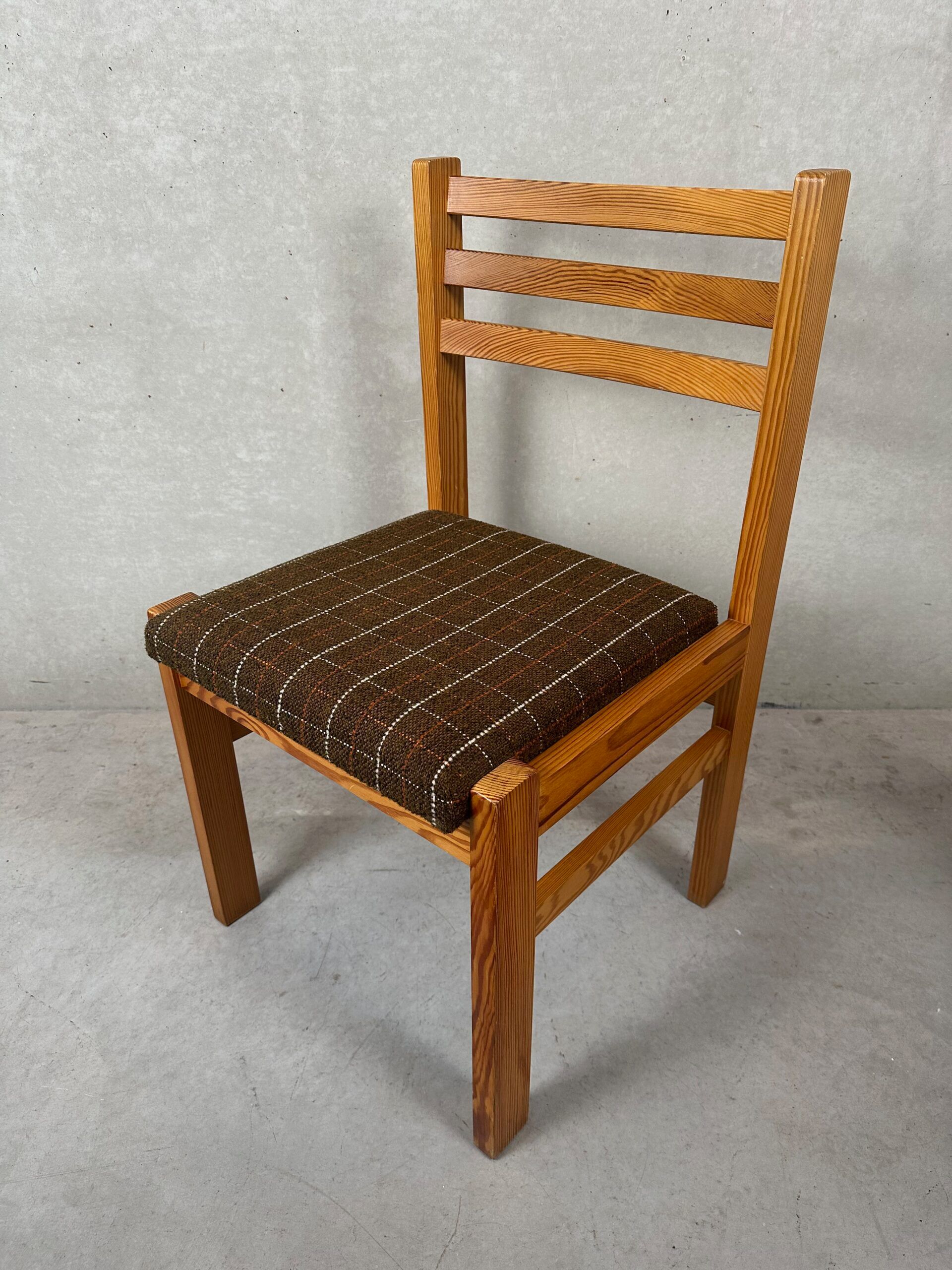 4x vintage dining chairs