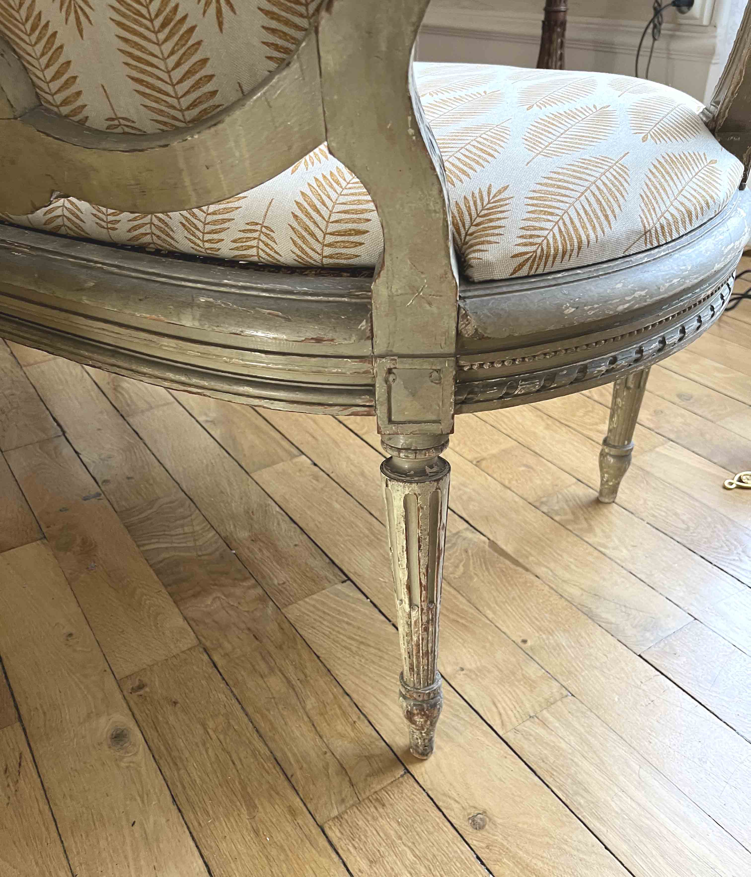 Small sofa basket Louis XVI in lacquered wood