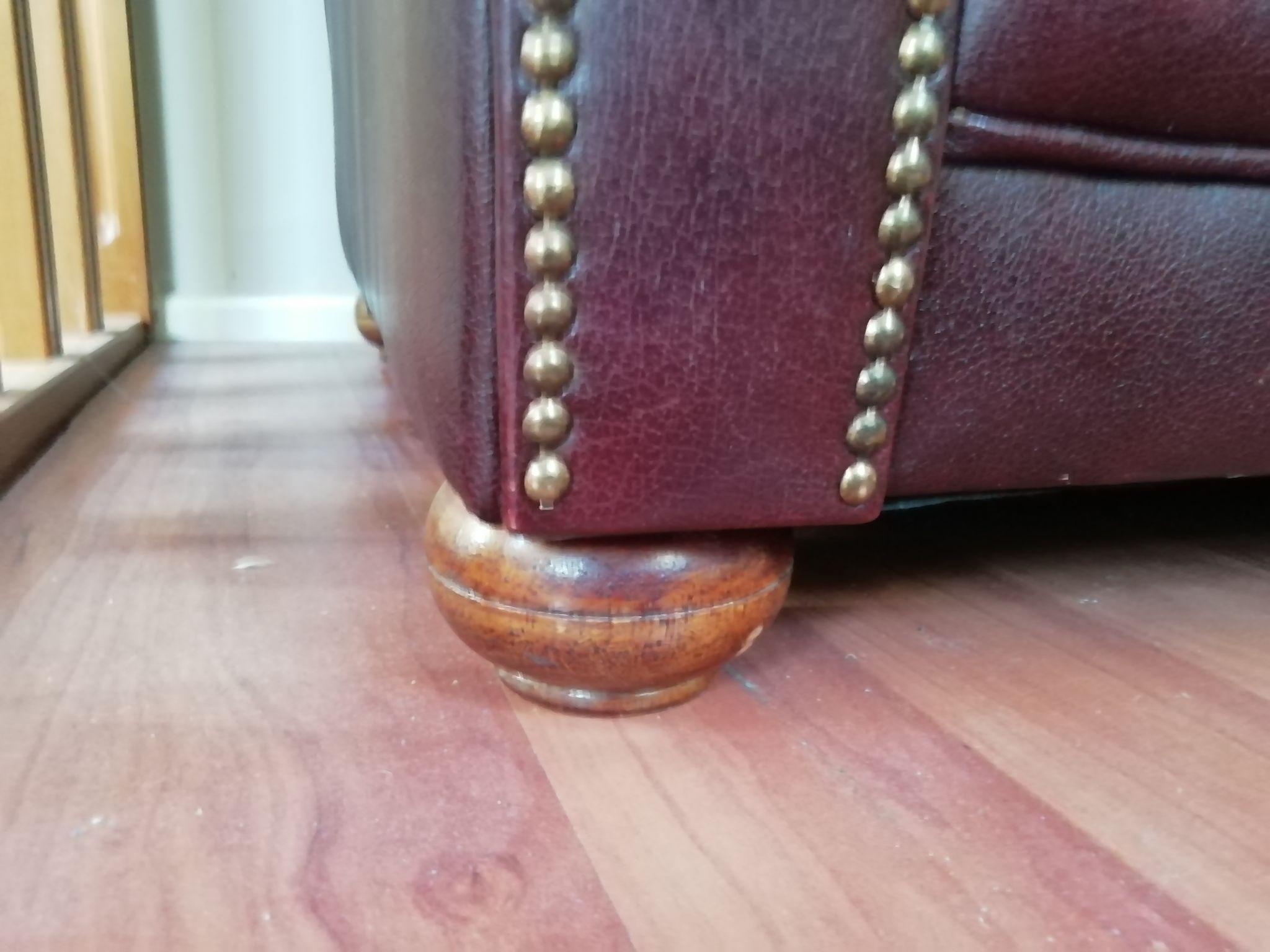 Canapé chesterfield vintage 60's-80's rouge bordeaux