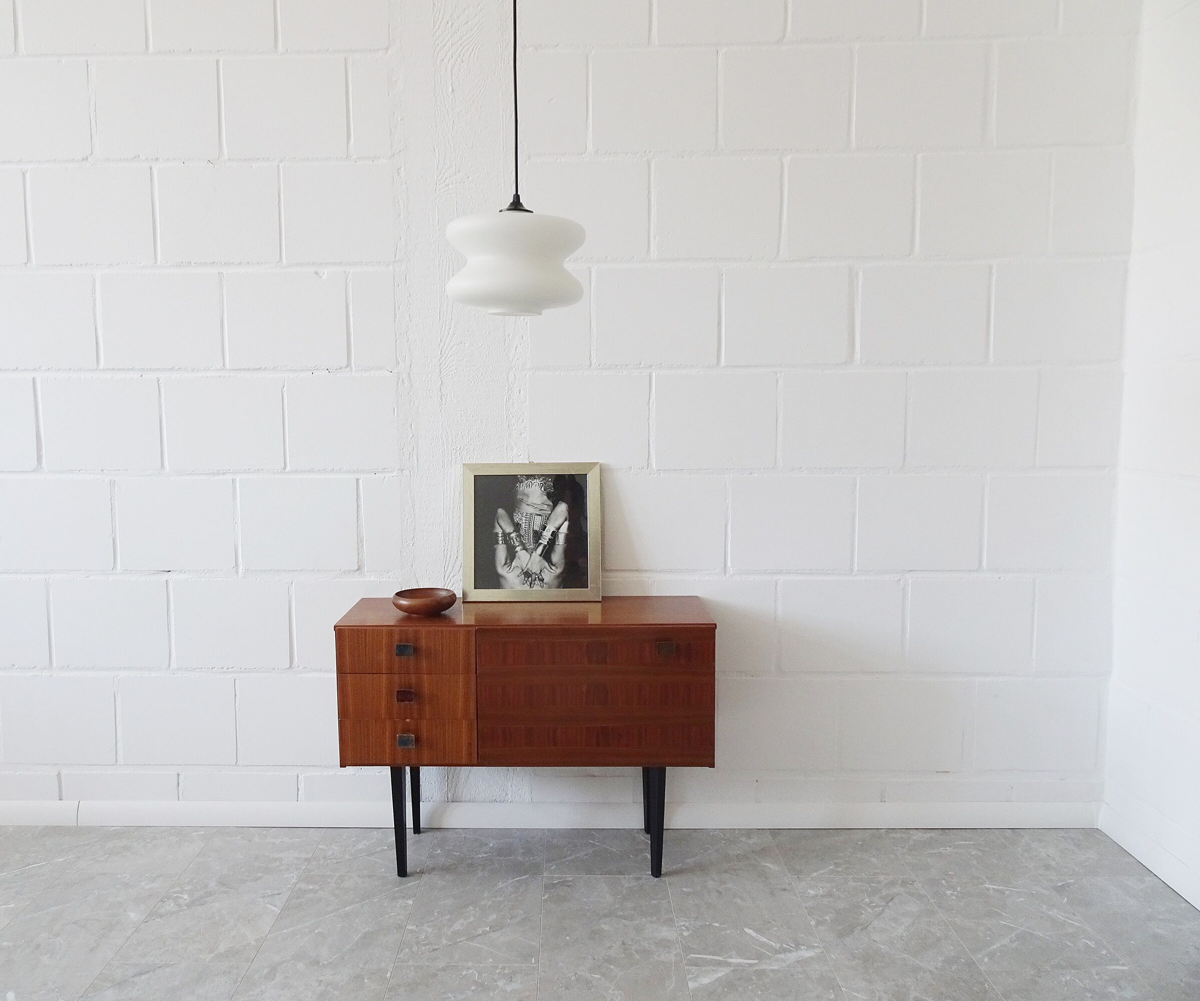 Pendant lamp made of opal glass