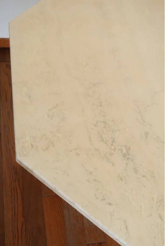 Dining table in travertine, 1970