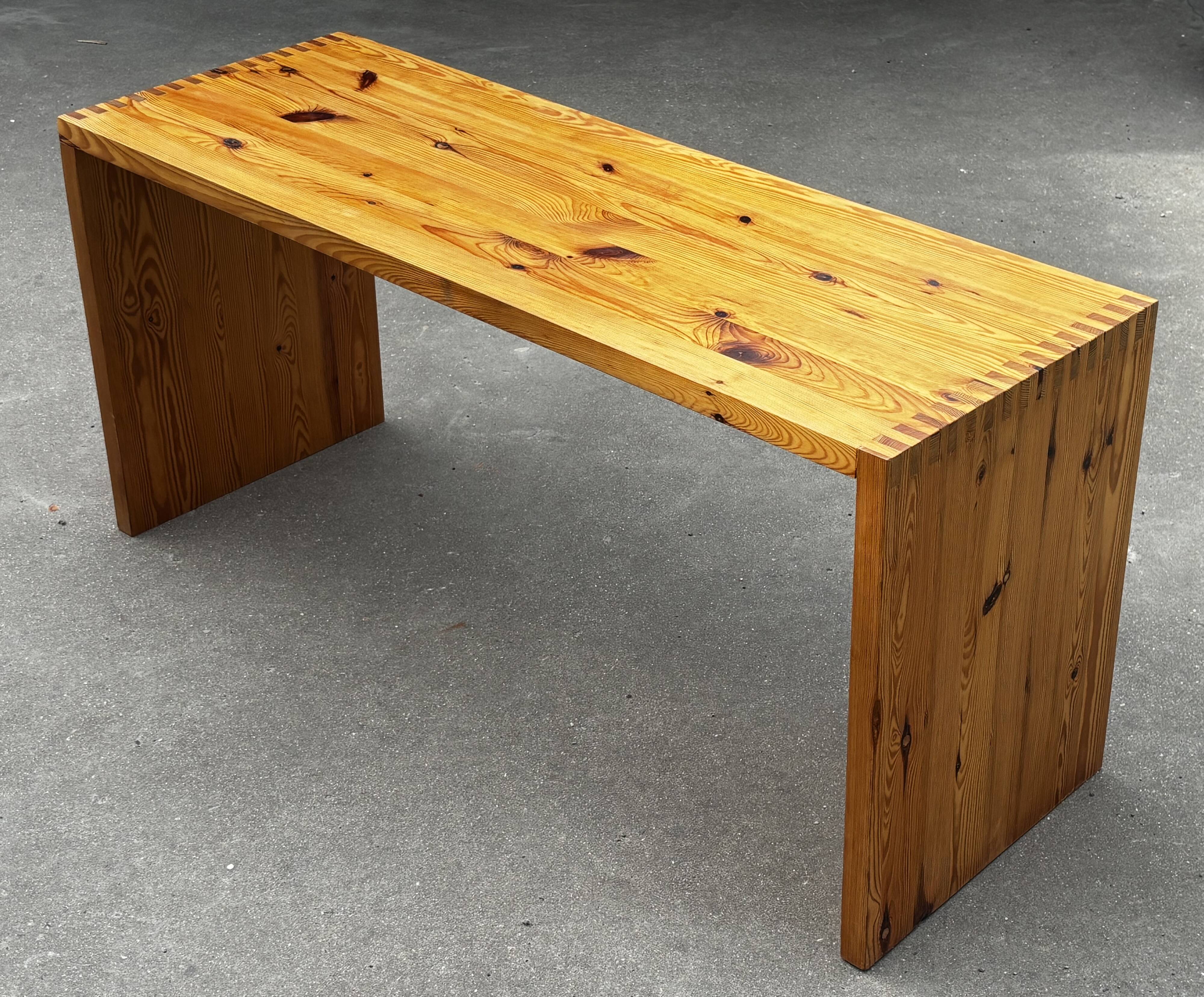 Table d'appoint vintage Ate Van Apeldoorn, pin, années 1970