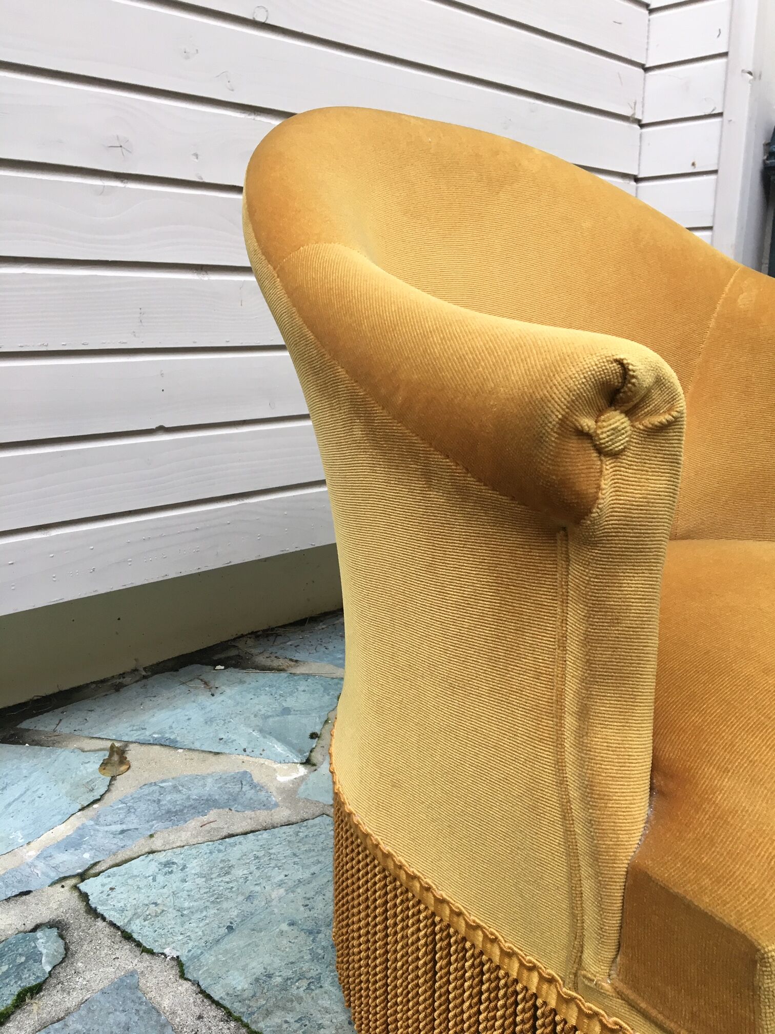 Velvet toad armchair