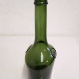 Bouteille en verre soufflé ancienne
