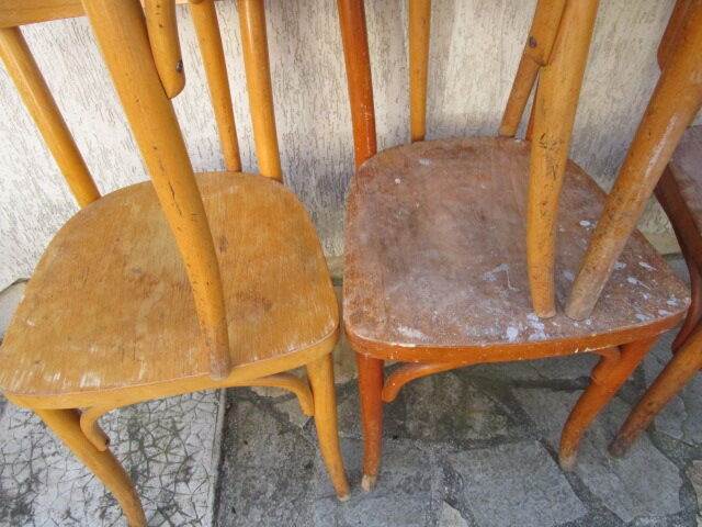 Lot of 5 old bistro Thonet chairs