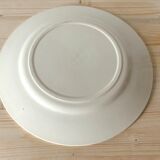 7 earthenware plates