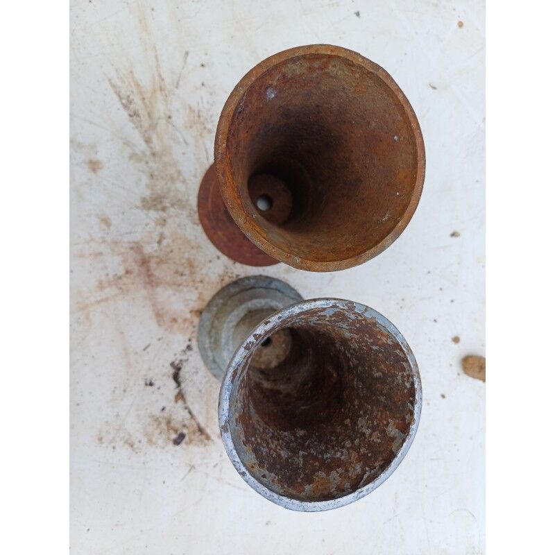 Pair of cast iron vases from 1900 from Charleville-Mézières