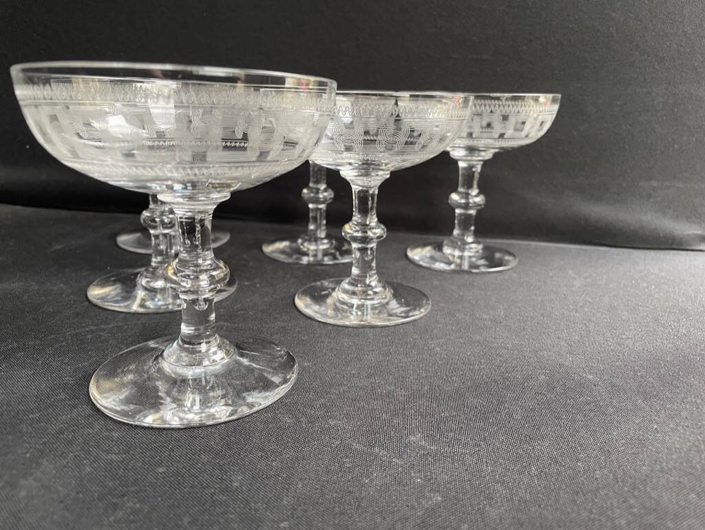 6 Baccarat champagne glasses engraving 3458