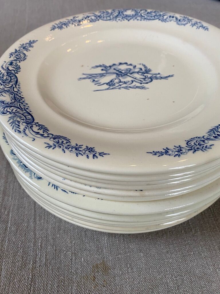 Ensemble 6 assiettes 22cm, 7 assiettes 23cm et compotière, Terre de fer