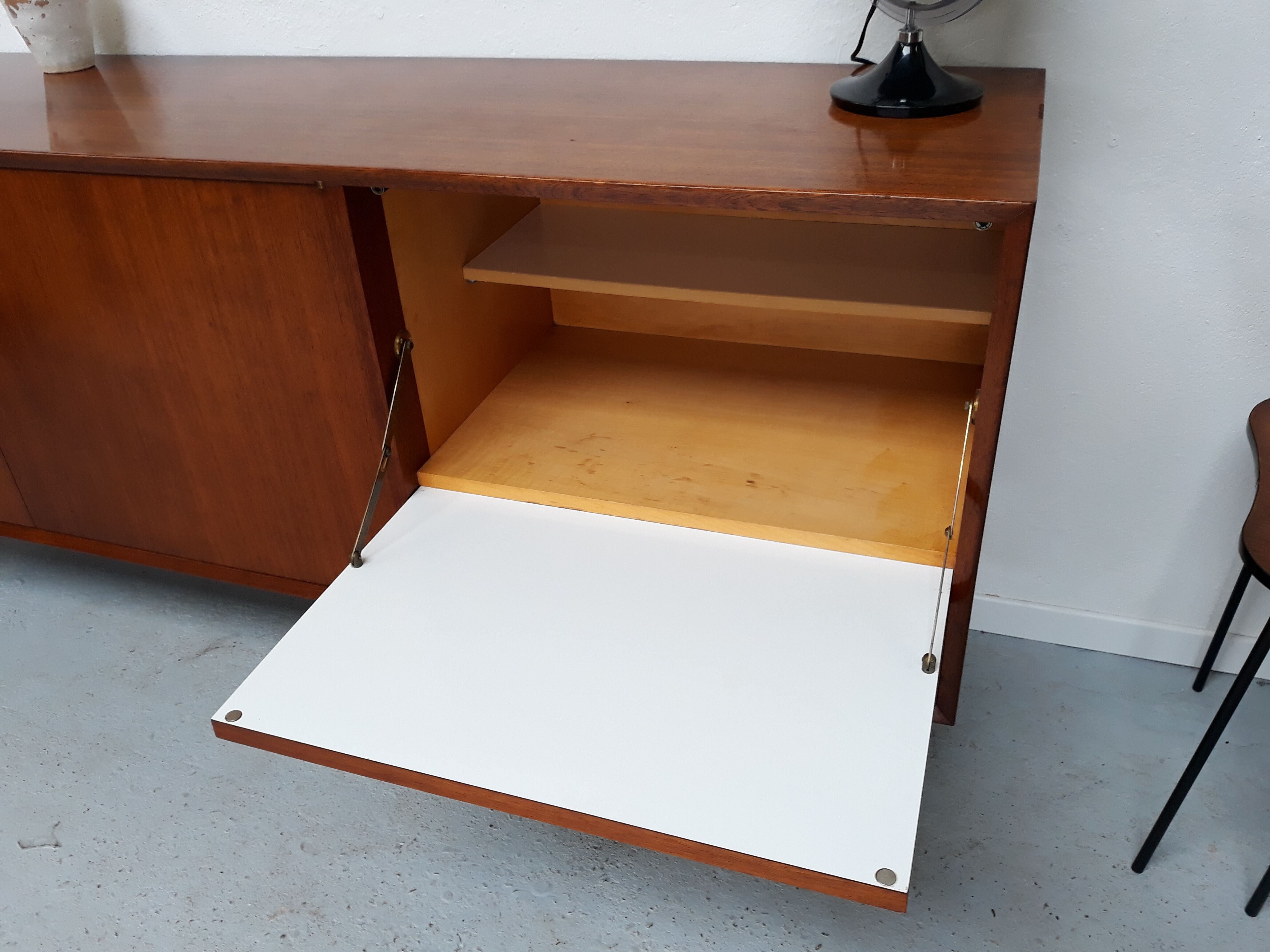 Ronieck's vintage metal foot sideboard