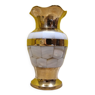 Vase en laiton avec nacre des années 70