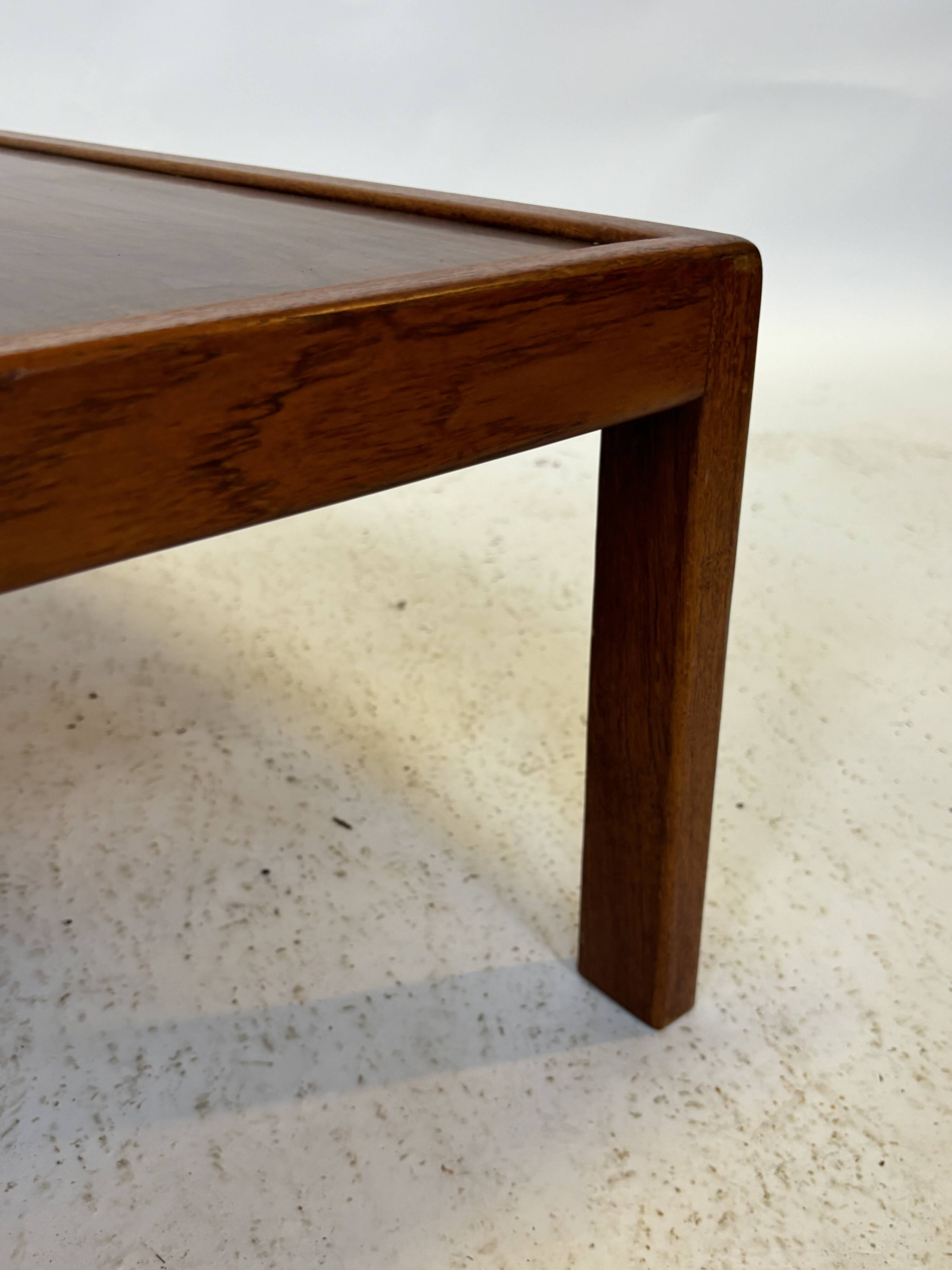 Vintage coffee table rosewood 70's design minimalist