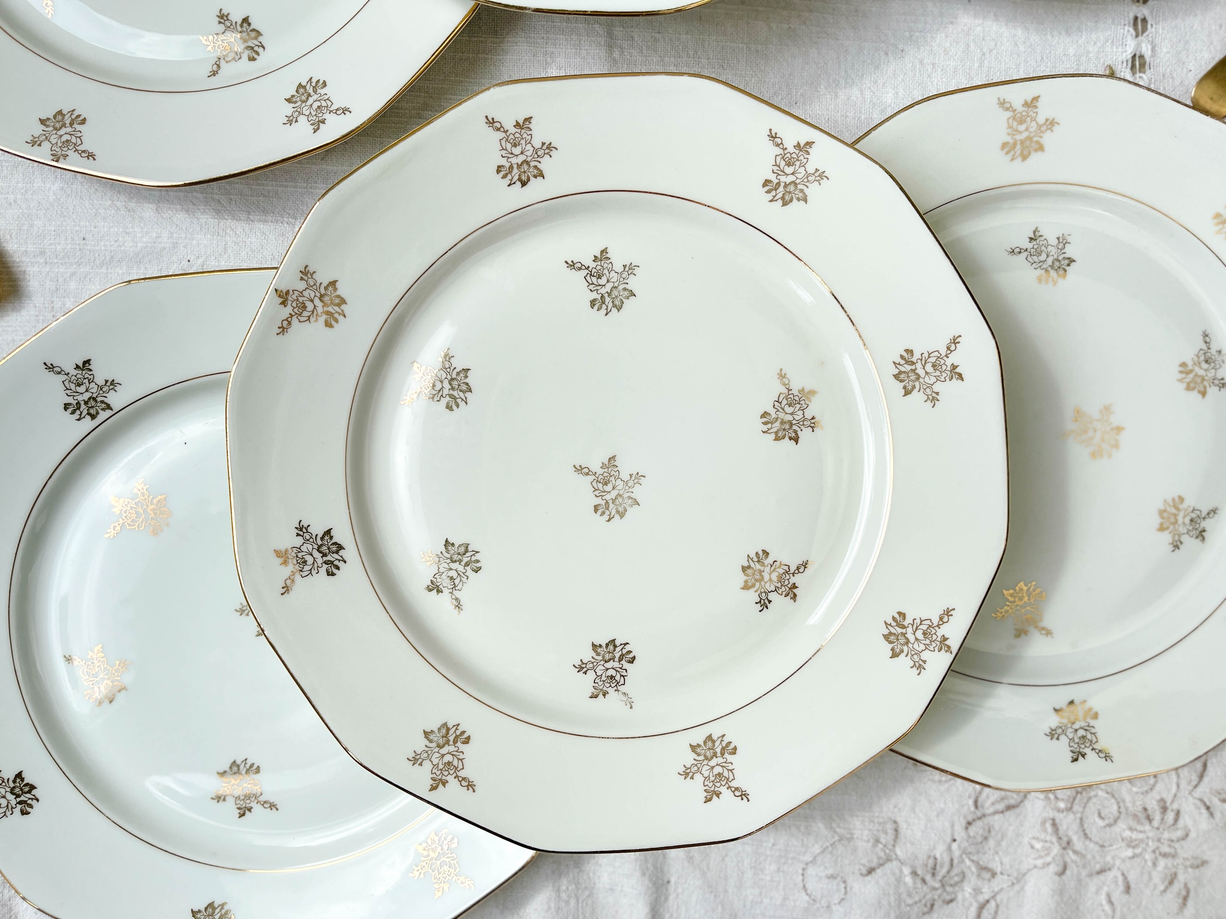 6 Flat plates porcelain white flowers golden Limoges Mehun