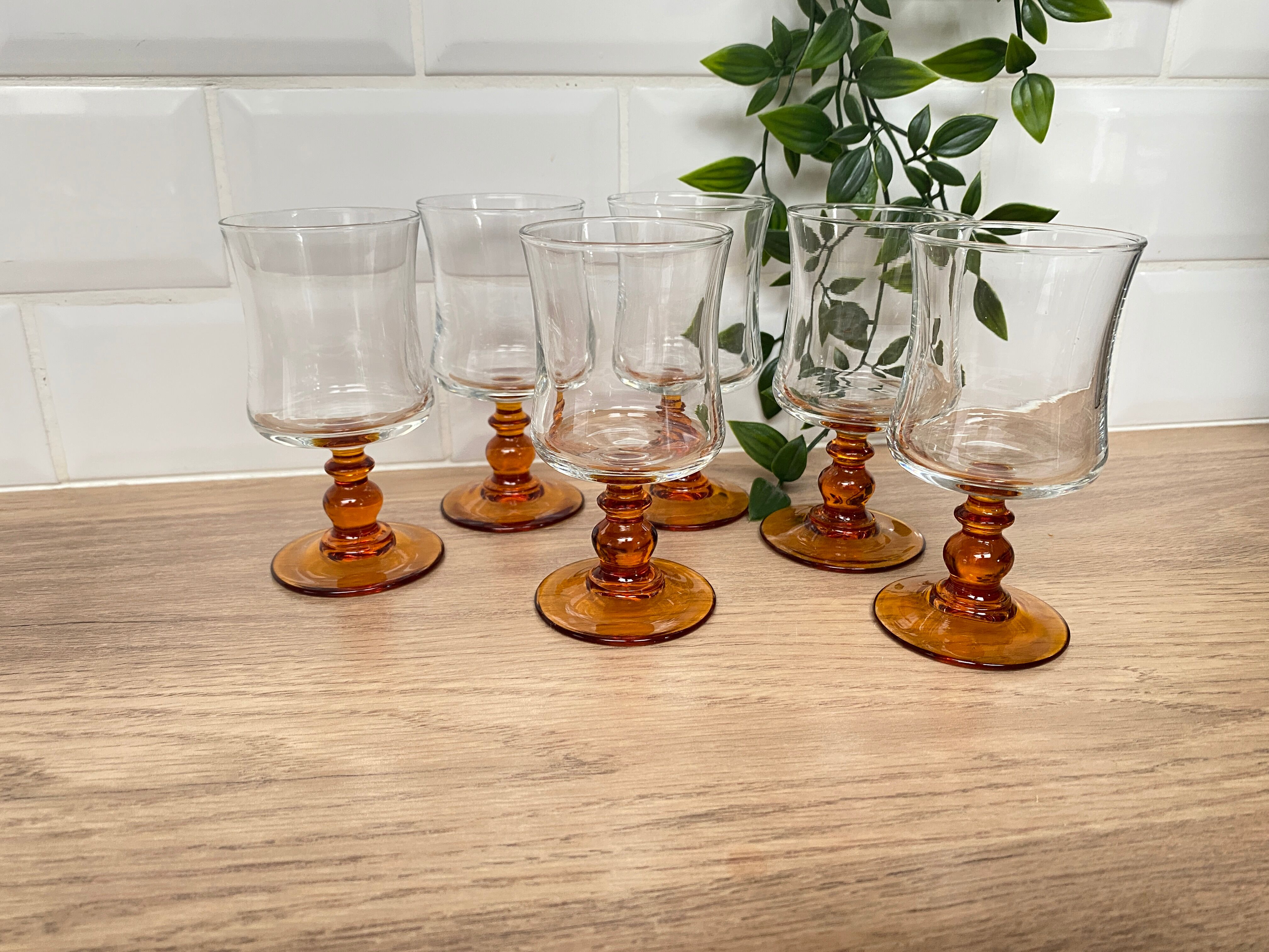 Set of 6 Luminarc white wine glasses Antique model