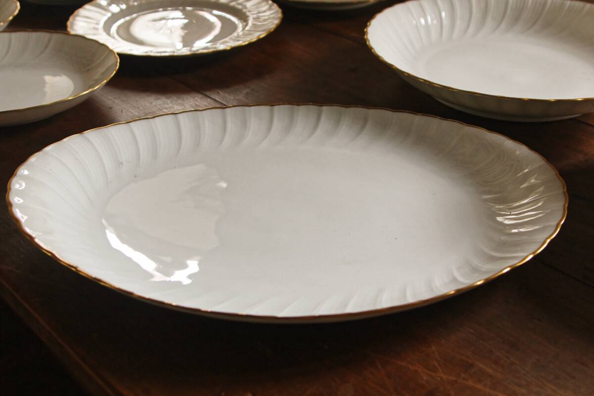 Bernardaud service, Verlaine model, in Limoges porcelain