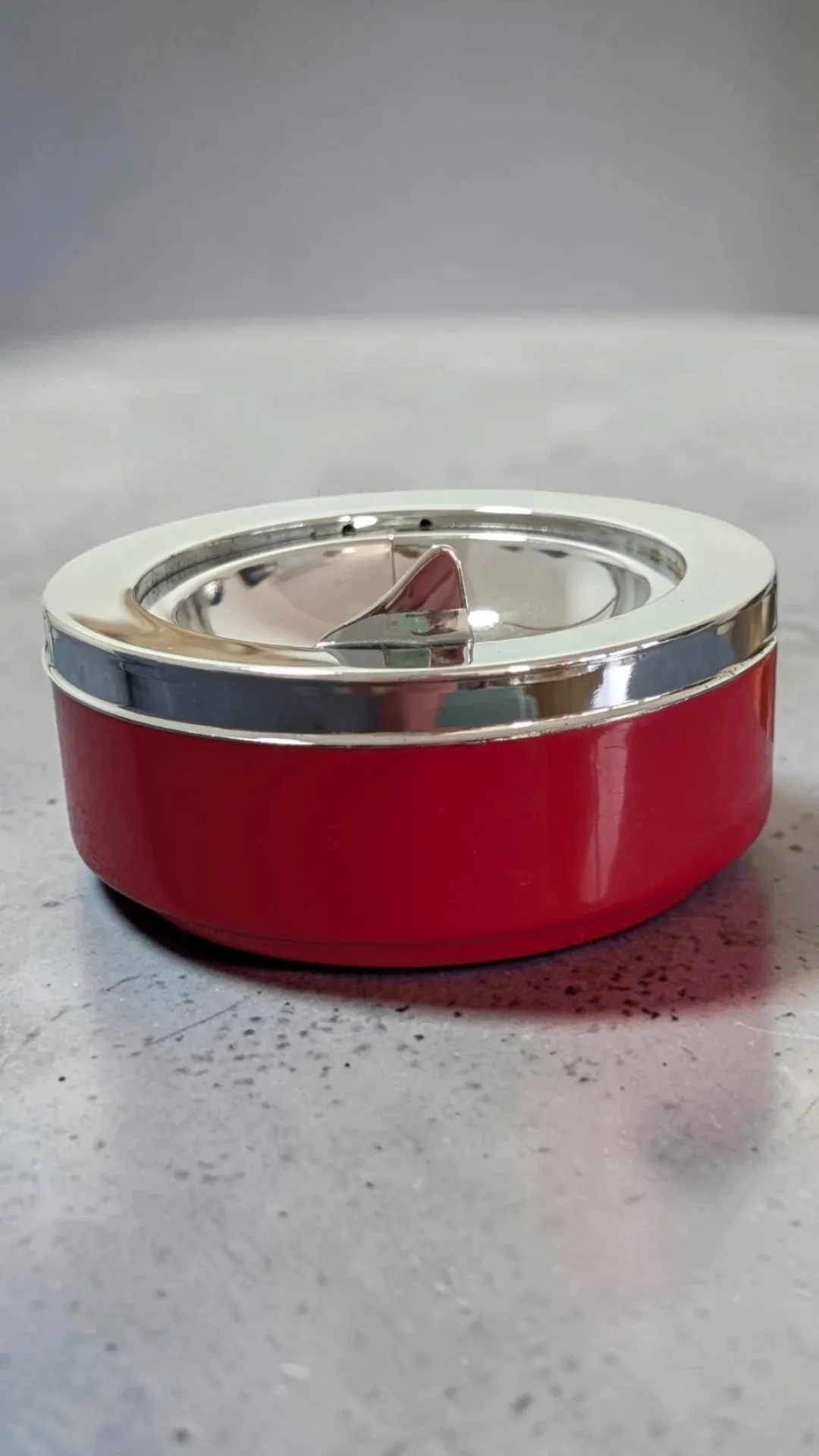 Vintage Red Metal Ashtray Space Age - Caimi Brevetti Italy 1970