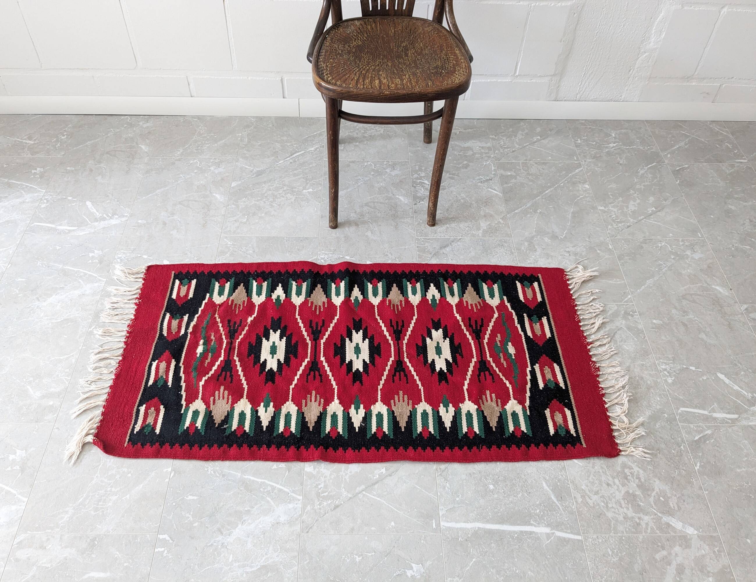 Vintage kelim rug