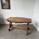 Table artisanale en orme massif, art populaire