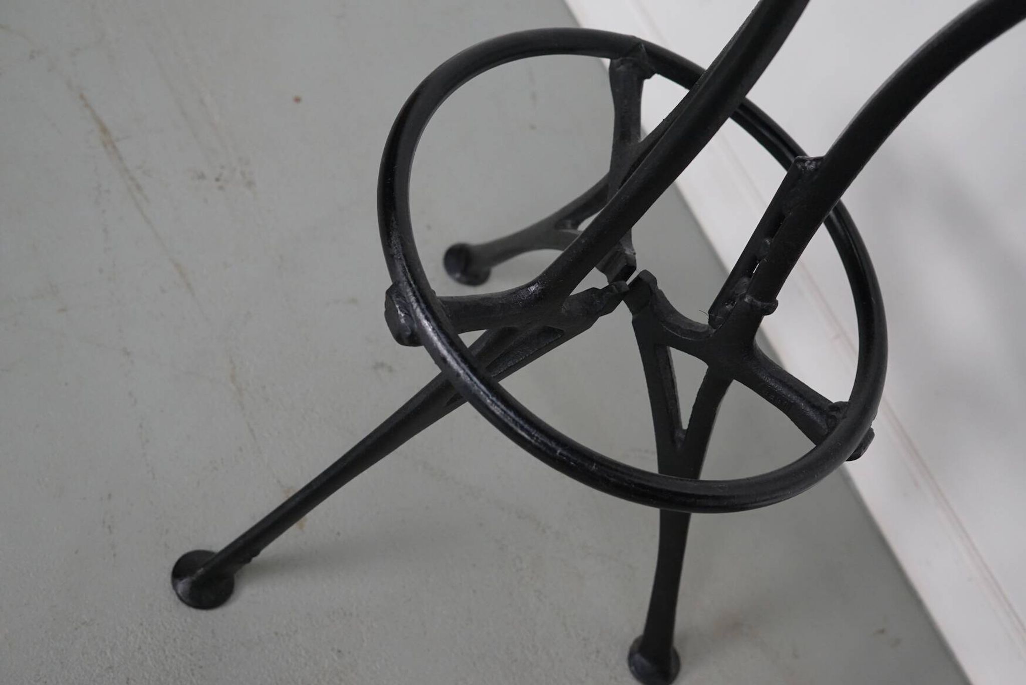 Paire de tabourets d'atelier / tabourets de bar industriels italiens