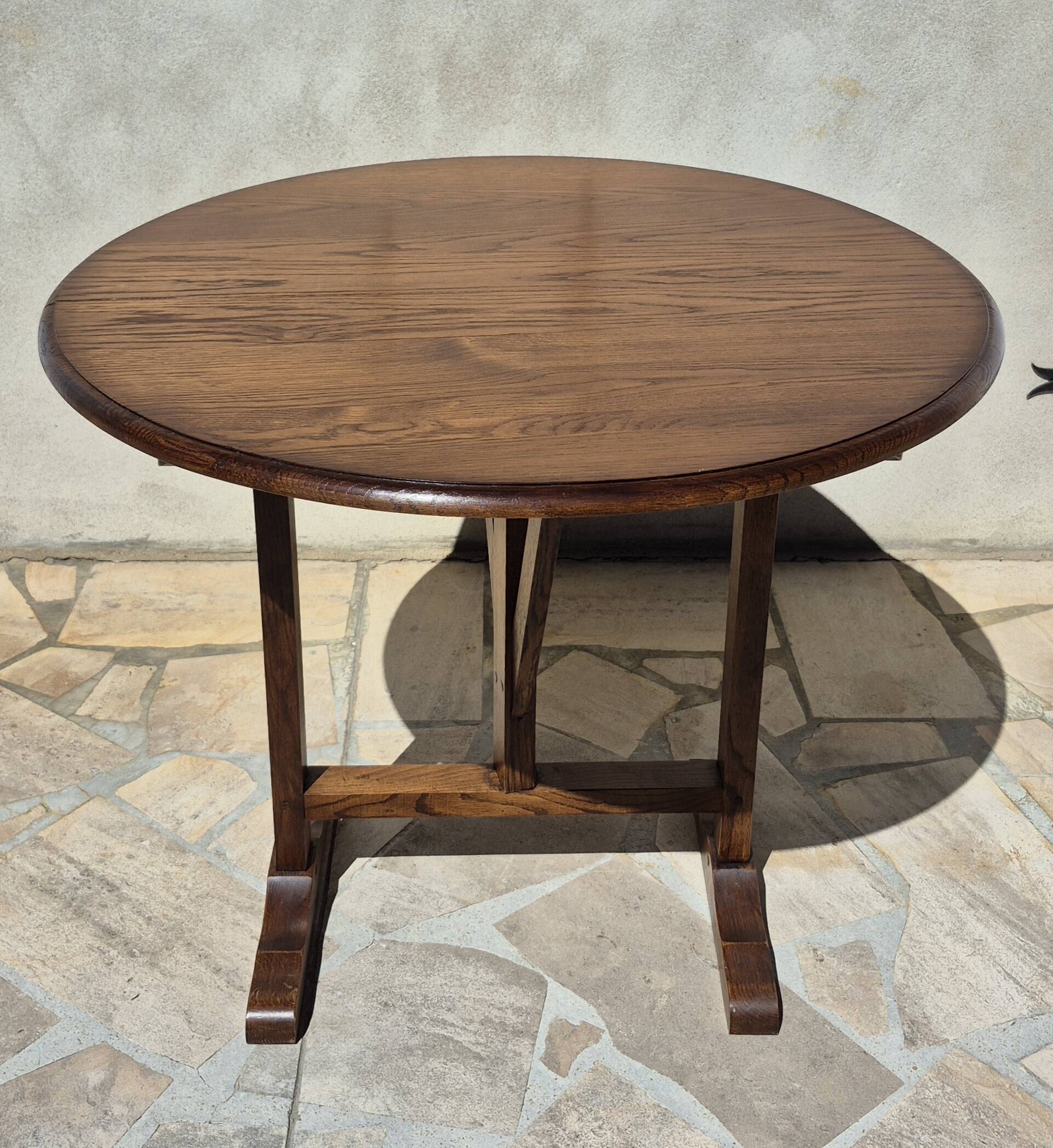 Petite table vigneronne ronde rabatable