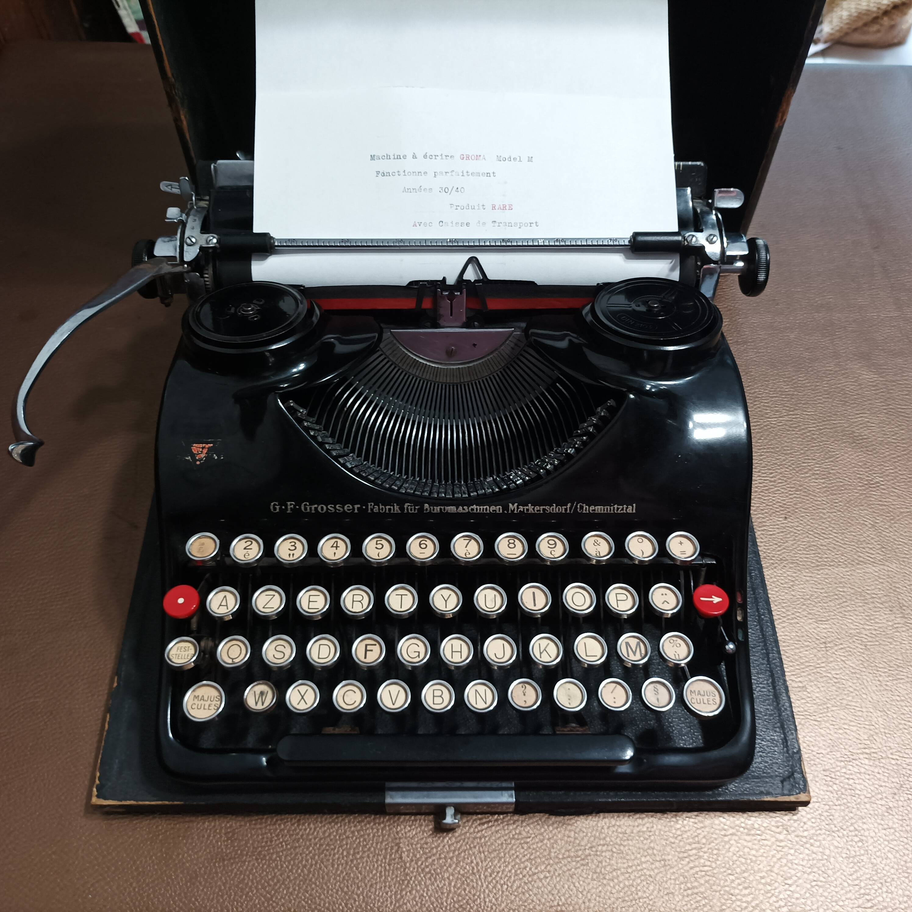 Grome Model N Typewriter, 1940's AZERTY Keyboard (RARE)