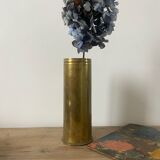 Vase en laiton ancien