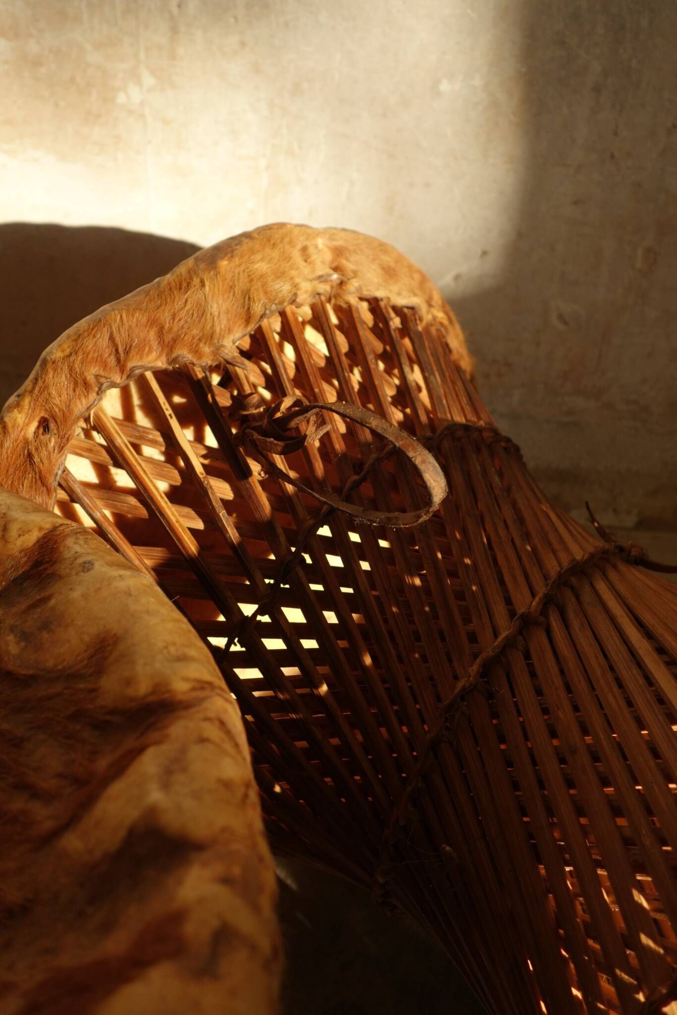 Paire de tabourets art primitif
