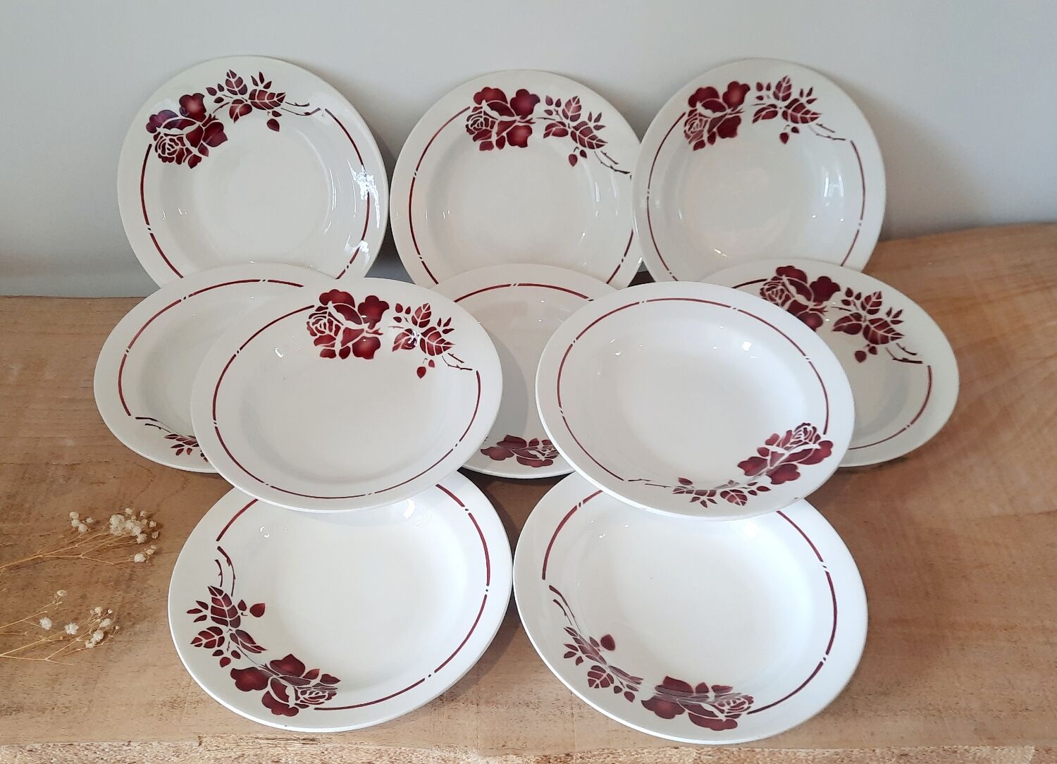 Hollow plates saint Amandoise