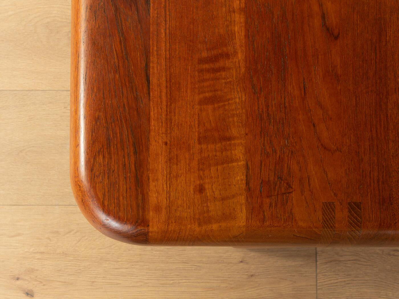 Table basse classique de Niels Bach des années 1960