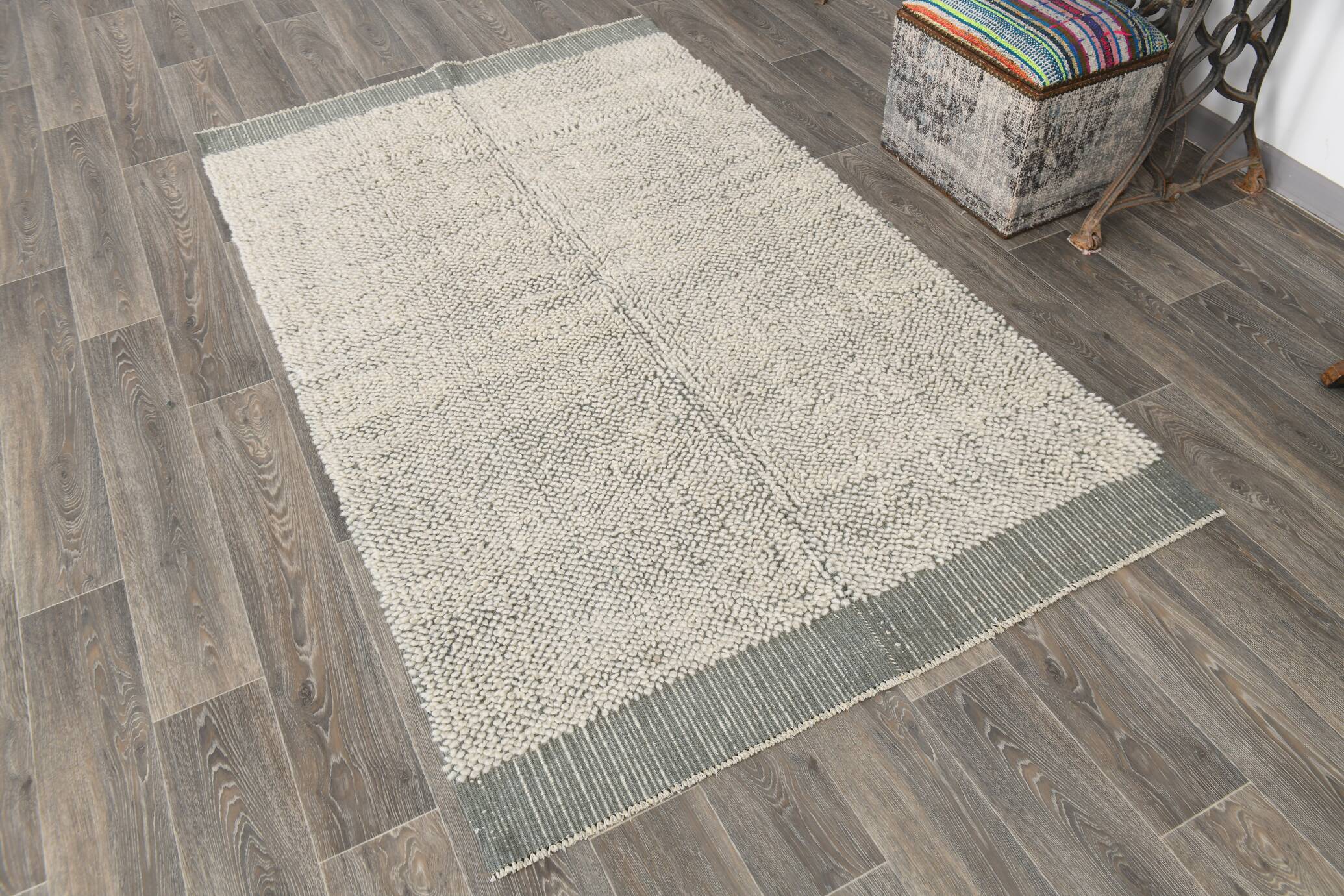 4x7 Shades Of Ash Green Handmade Wool Vintage Rug, 129x217Cm SK 34947