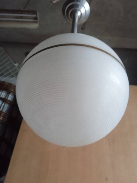 Plafonnier suspension art deco / boule verre 1940
