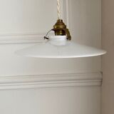 Opaline suspension