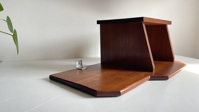 Scandinavian Wall Nightstand