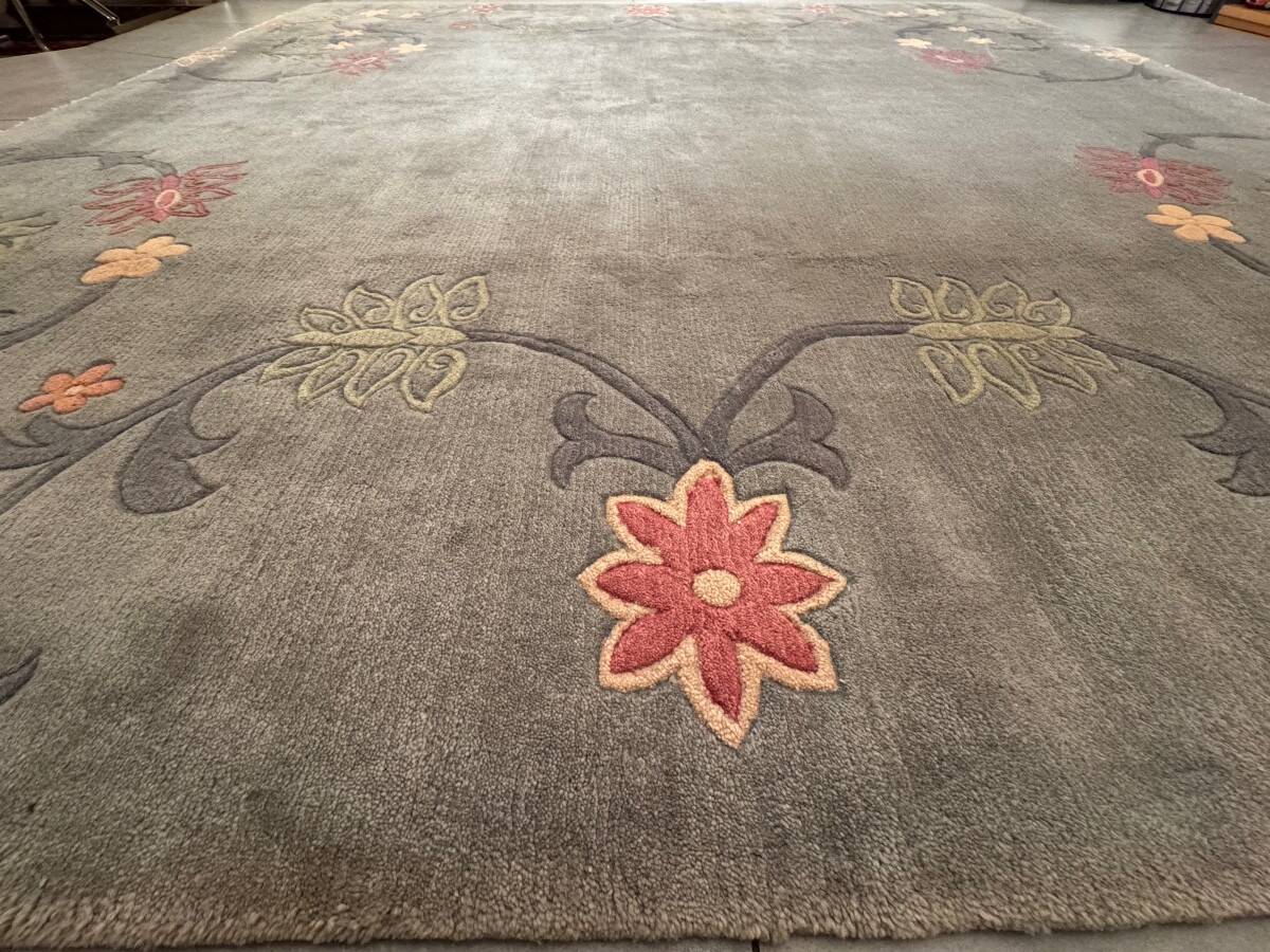 Nepalese floral carpet 245x245 cm