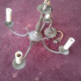 Bronze chandelier has 4feux