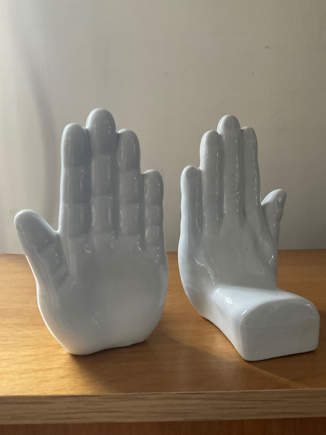 Pair of ceramic hand bookends in the 70s