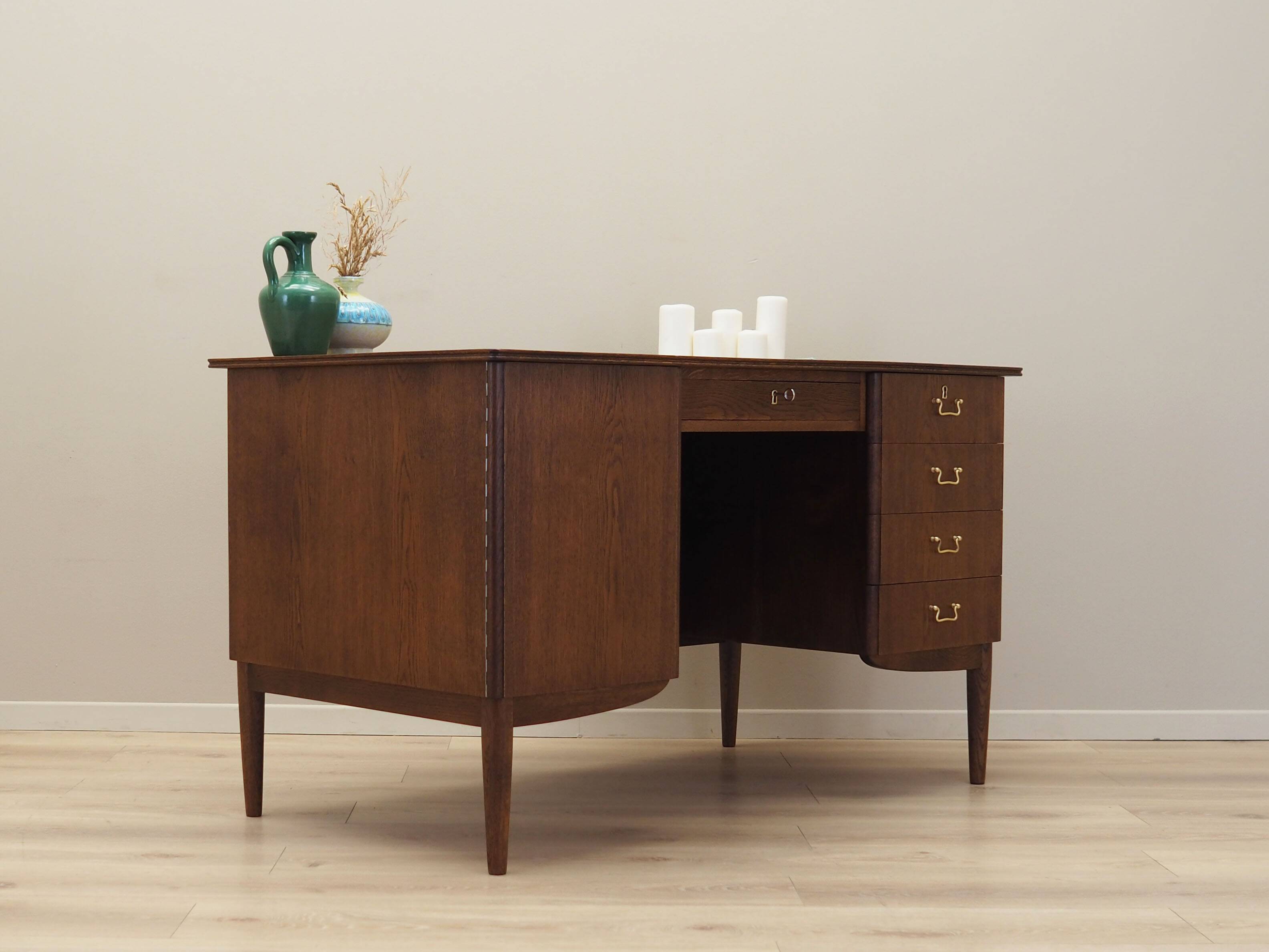 Oak desk, Danish design, 1970s, production: Denmark